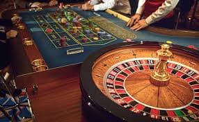 Tampilan permainan slot online dan live casino lte4d di perangkat mobile